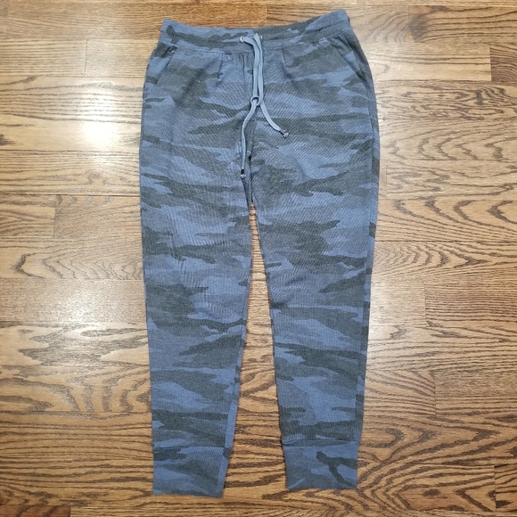 Splendid Blue Camo Hoodie and Joggers Set - Picture 6 of 10